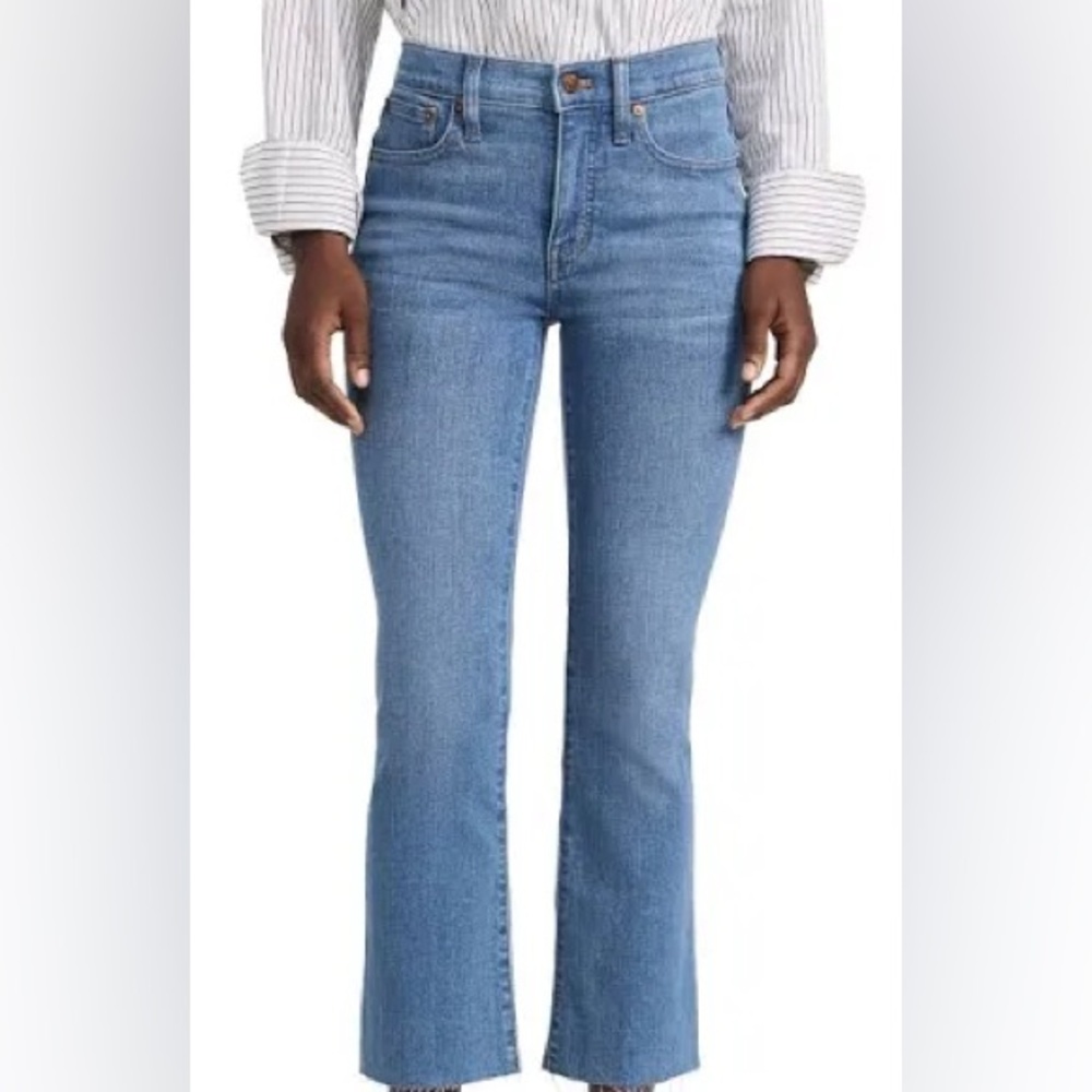 Madewell Light Blue Mid Rise Kick Out Jeans